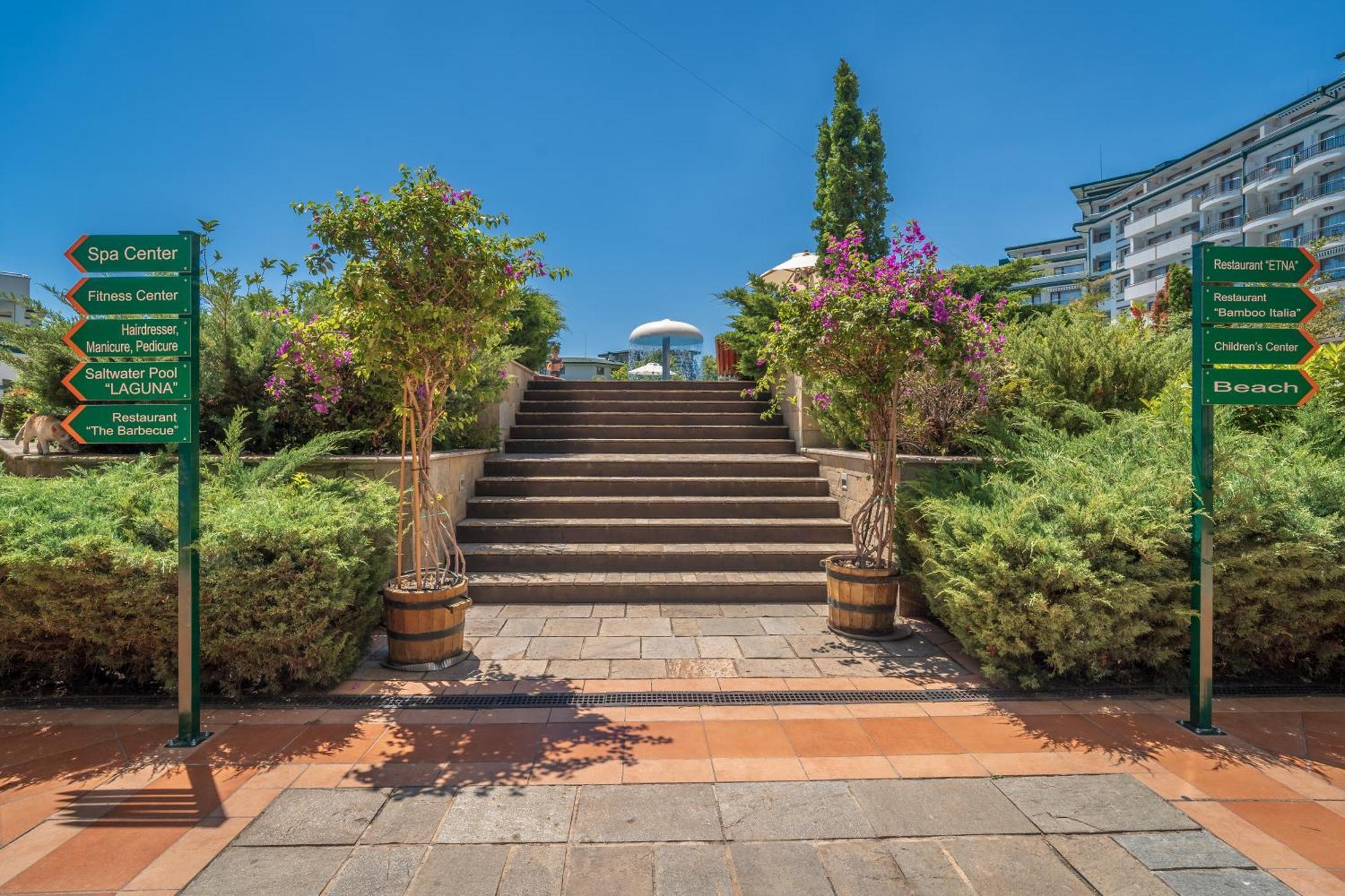 Спа Апартаменти За Гости Затворен Комплекс Емералд Ravda Exterior foto